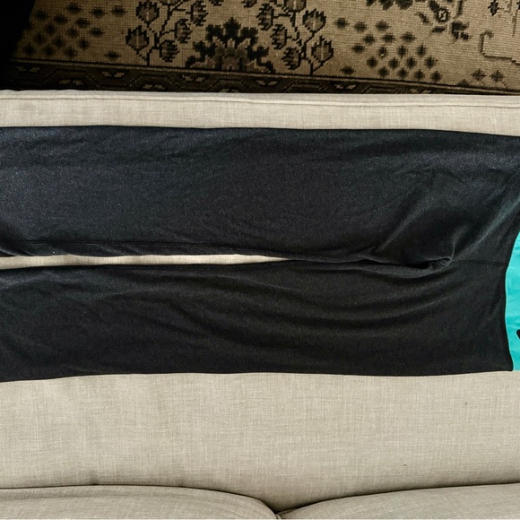 NIKE Running Dri-Fit Long Sleeve Stretch Pullover Workout Top & Pants set, Large - Picture 2 of 7